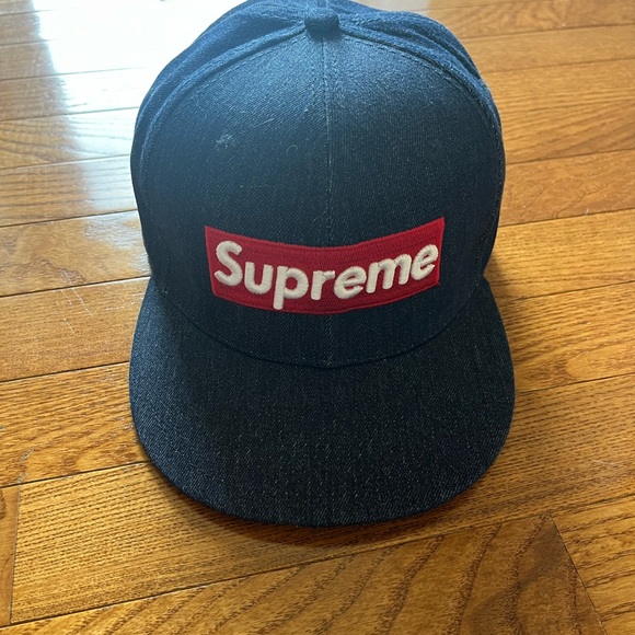 Supreme Dark Blue Hat with Red Logo NWOT - Picture 5 of 11